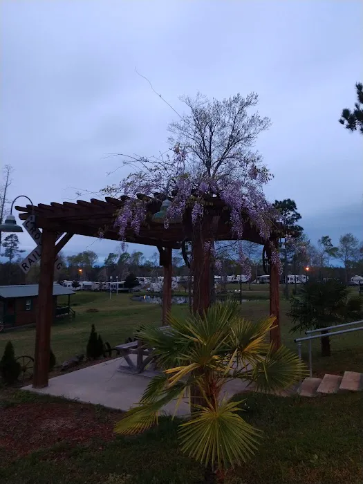 Diamond Lake RV Park Picture 5