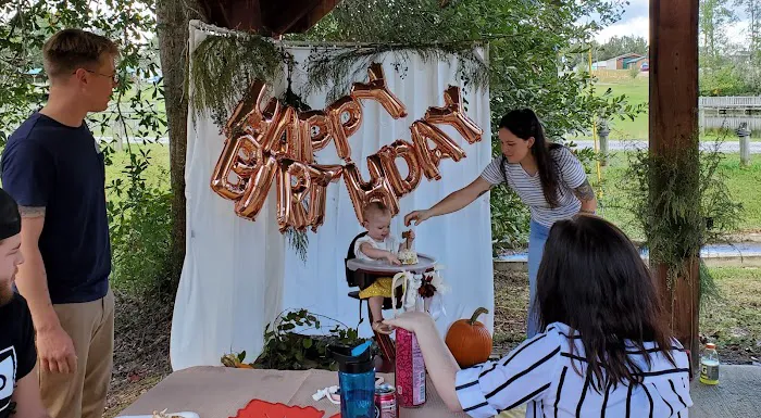 Diamond Lake RV Park Picture 3