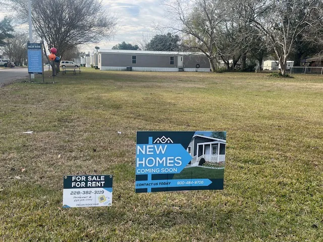 Pecan Ridge Mobile Home Community Picture 7