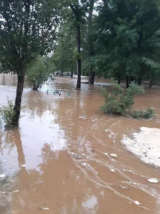 Mill Creek Camp Ground and Secure RV/ Boat Storage Picture 6