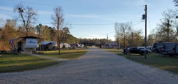 Mill Creek Camp Ground and Secure RV/ Boat Storage Picture 10