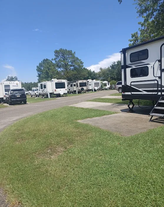 Bayberry RV park back lot Picture 5