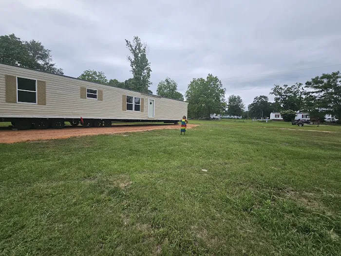 VIRGIES TRAILER PARK Picture 3