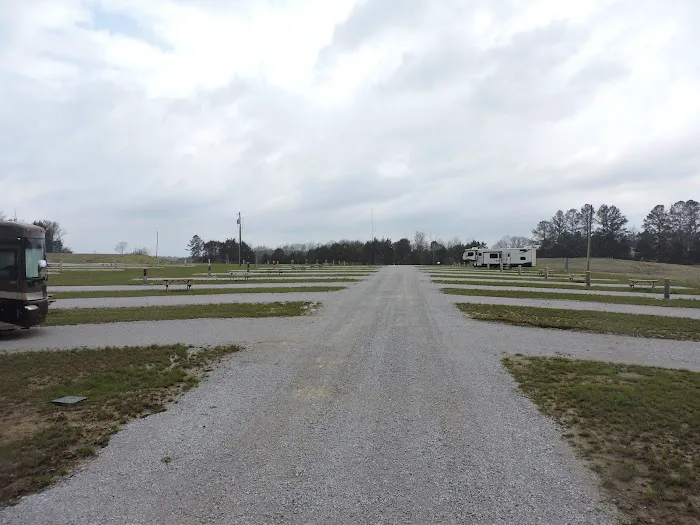 The Retreat RV Park Picture 9