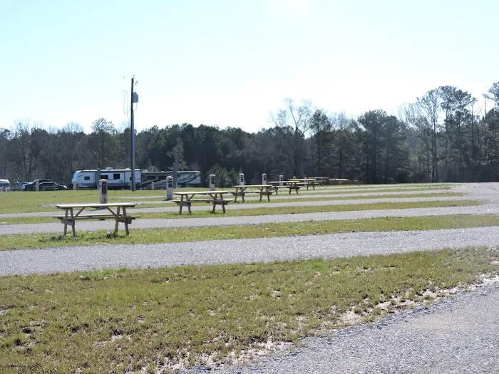 The Retreat RV Park Picture 7