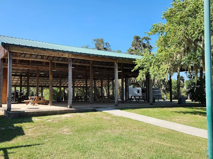 Hollywood Casino RV park Picture 3