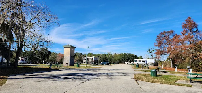 Hollywood Casino RV park Picture 10