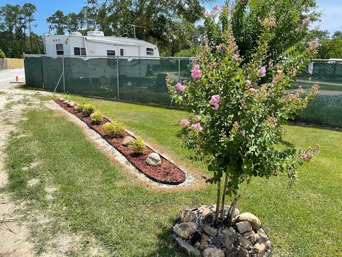 Azalea Bay RV Park Picture 6