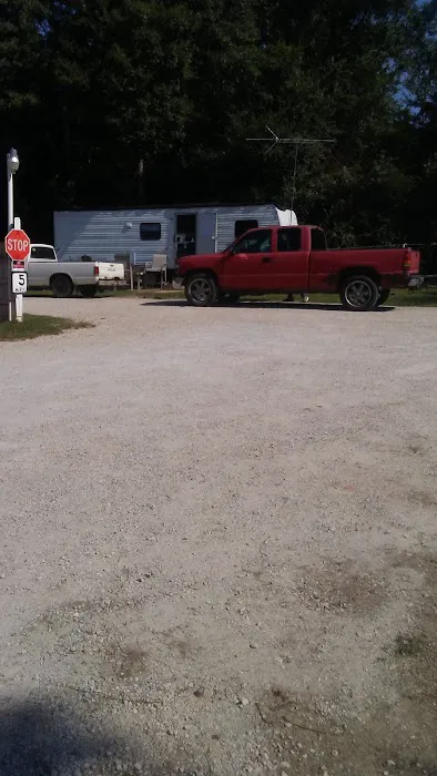 Nella's RV Park Picture 6