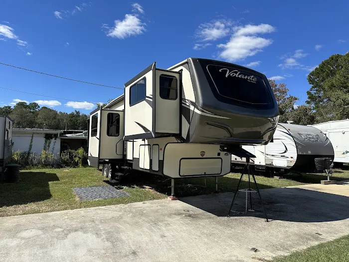 Star Gaze Haven RV Park Picture 6