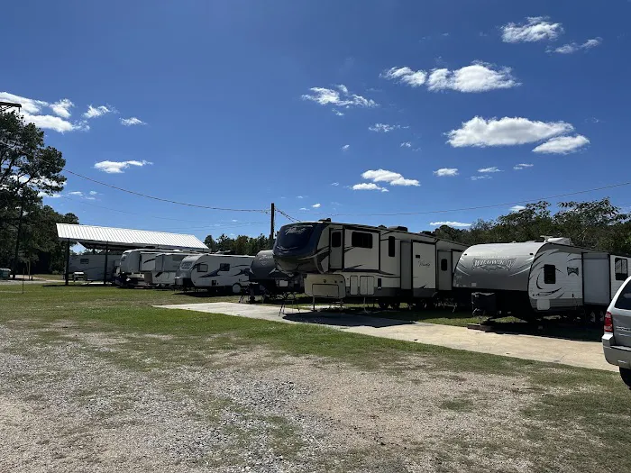 Star Gaze Haven RV Park Picture 7