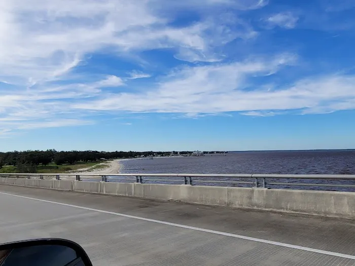 Beach Between Silver Slipper Rv Park & Pier Picture 1