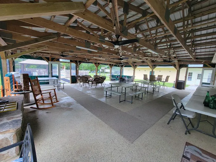 Bay Hide Away RV Park & Campground Picture 2