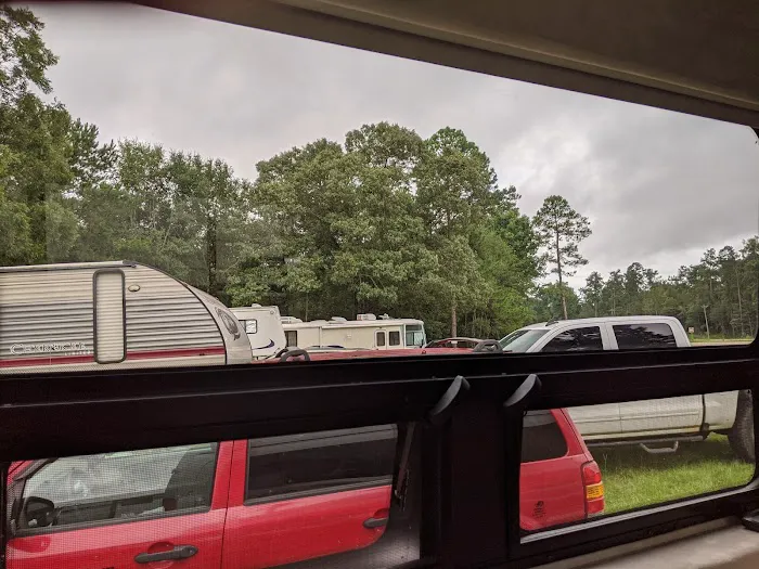 Mike's Place RV Park Picture 8