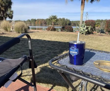 Lakeside Villa Oasis and RV Park