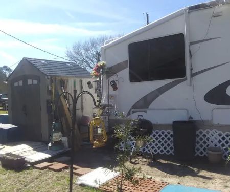 Alex's RV Park