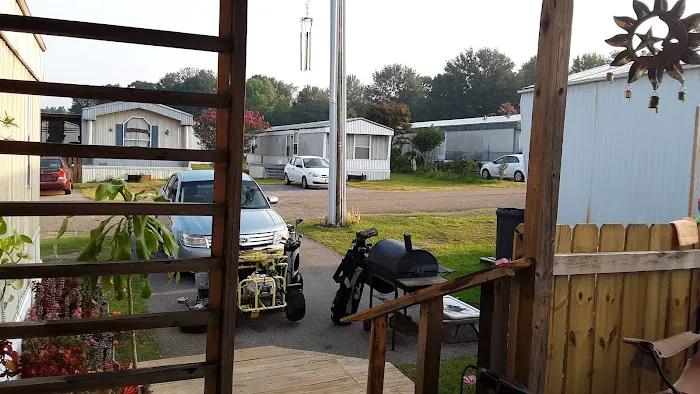 Bellecrest Mobile Home Village Picture 4