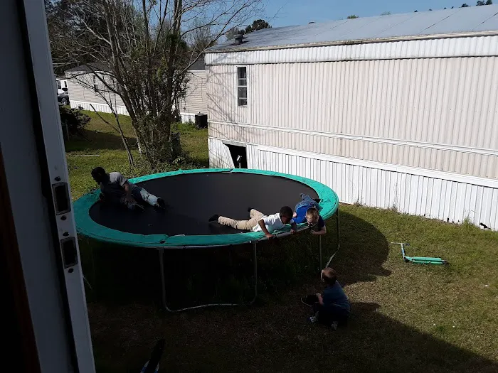 Bellecrest Mobile Home Village Picture 6