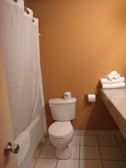 Wagon Wheel Hotel and RV Park Picture 3