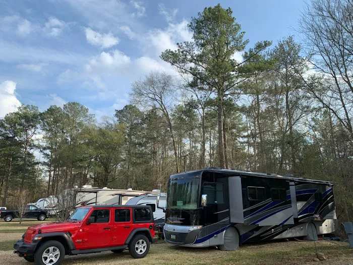 Four Season's RV Park Picture 9