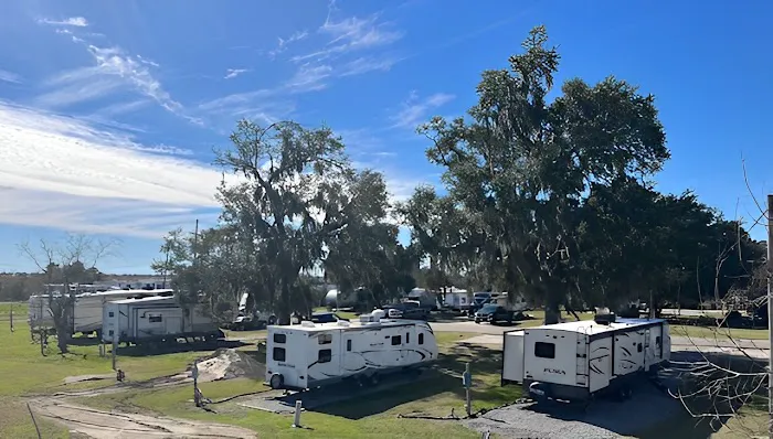 Salt Bayou Kampground Picture 3