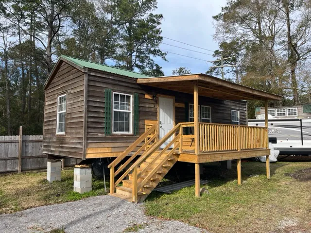 Salt Bayou Kampground Picture 1