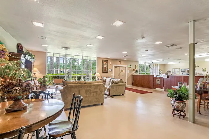 Pine Crest RV and MH Park Picture 2