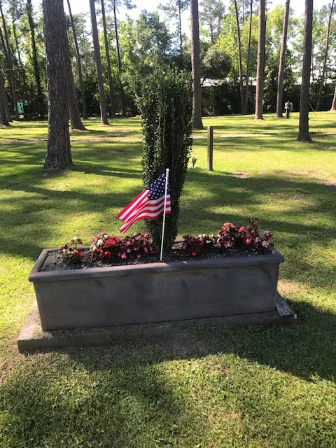 Pine Crest RV and MH Park Picture 3