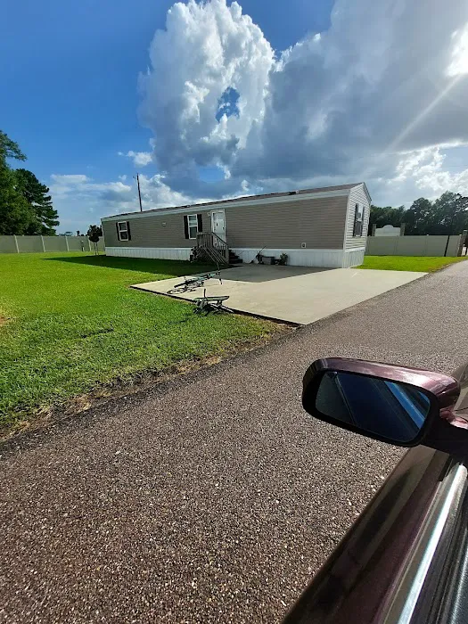 Legacy Mobile Home Park Picture 8