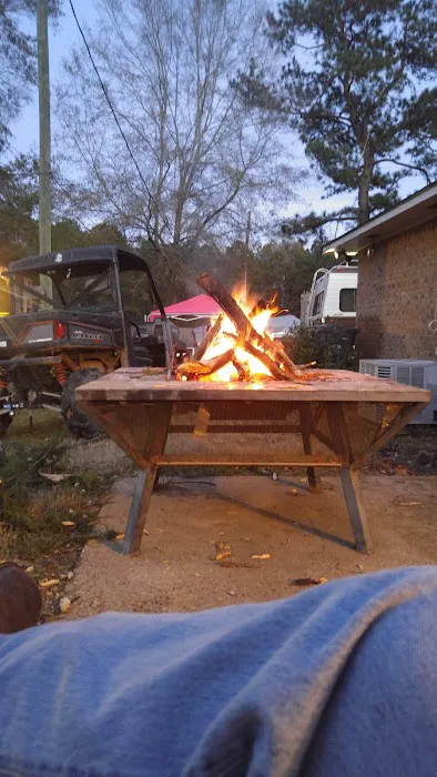 Bay Springs RV Park Picture 2