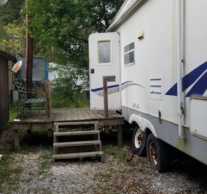 Covington Oaks Mobile Home Park Picture 3