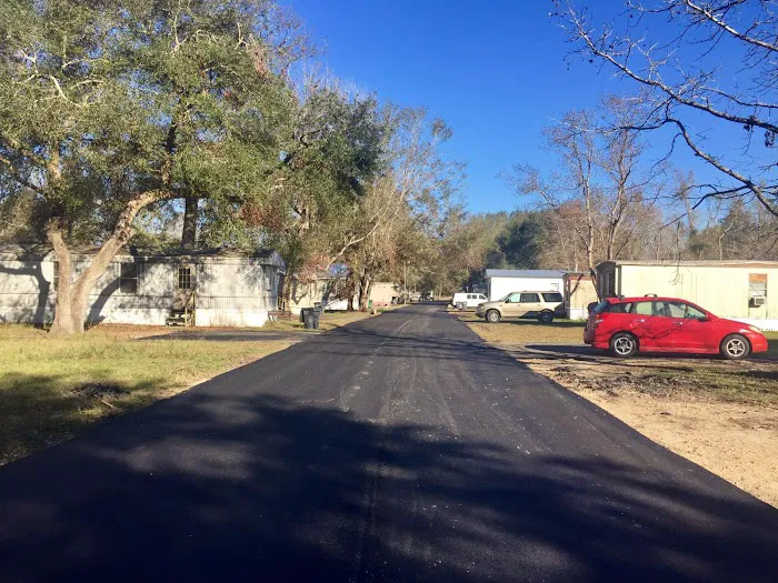 Oak Villa MHC Picture 2