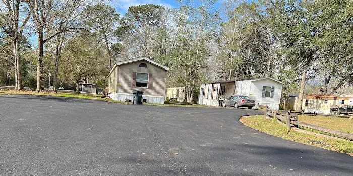 Oak Villa MHC Picture 1