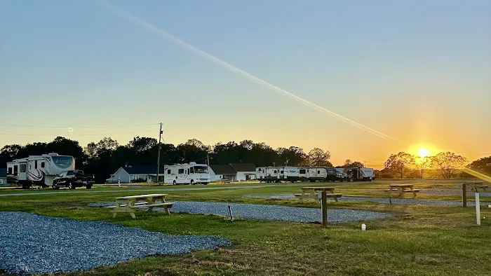 Bear Tracks RV Park Picture 4