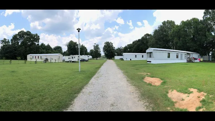 Deerfield Mobile Home & RV Park Picture 3