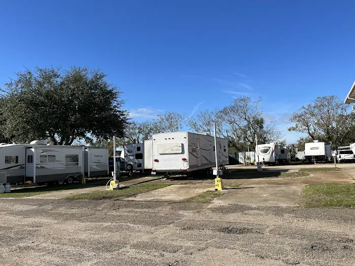 Parc D'orleans Inc RV PARK & CAMPGROUND Picture 8