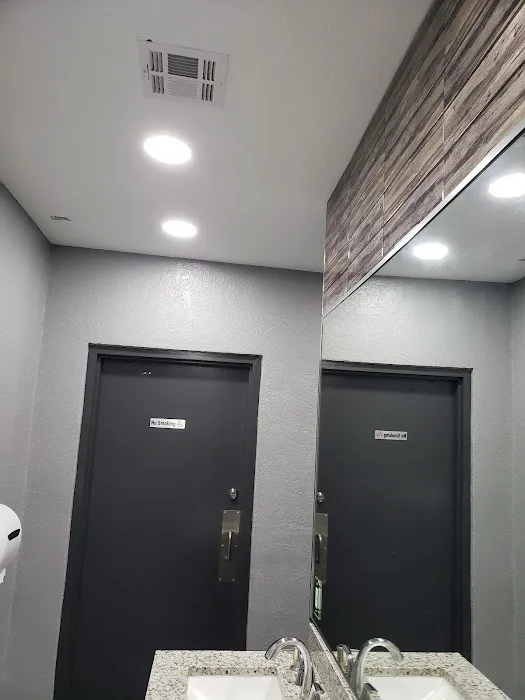 Mardi Gras RV Park Picture 4