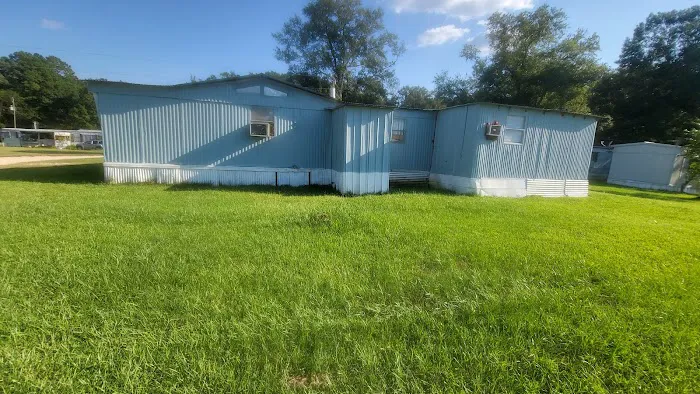 O'niel Mobile Home Park Picture 1