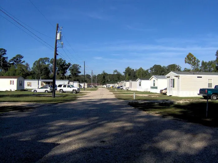 Cypress Creek Mobile Home Court Picture 5