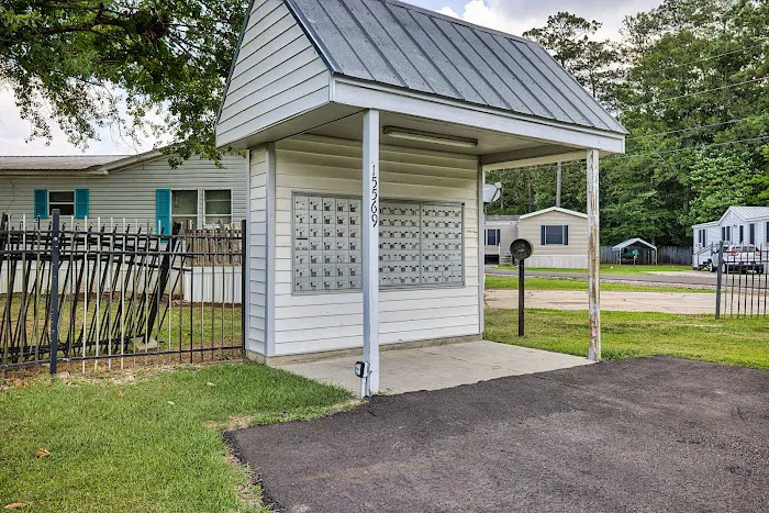 Creekside Mobile Home Community, LLC Picture 9