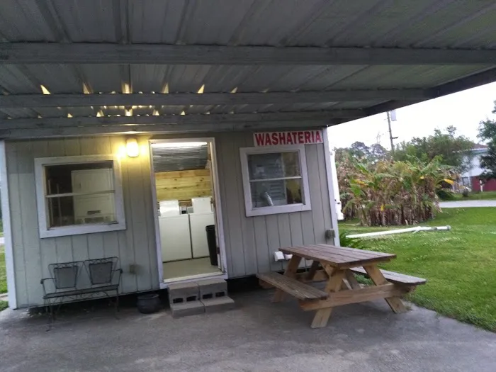 Richards RV Park Picture 3