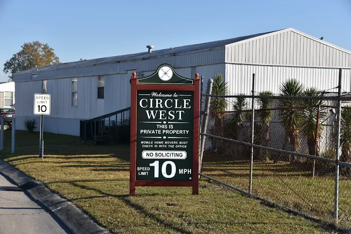 Circle West Mobile Home Community Picture 9