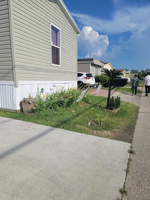 Riverland Estates Picture 2