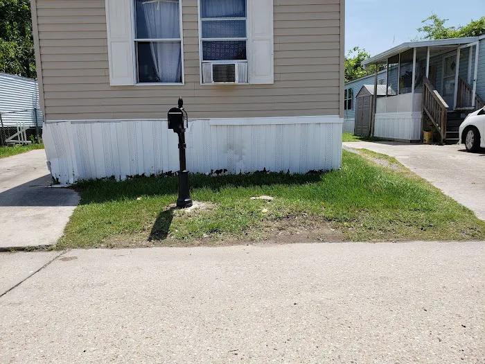 Riverland Estates Picture 3