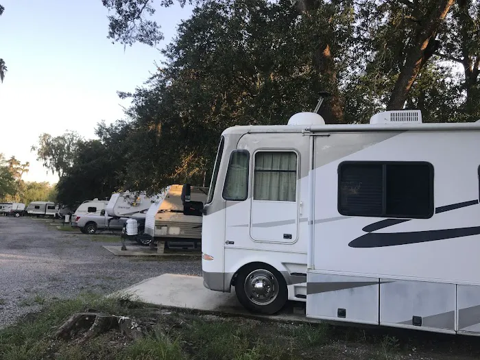 Mozella RV Park Picture 9