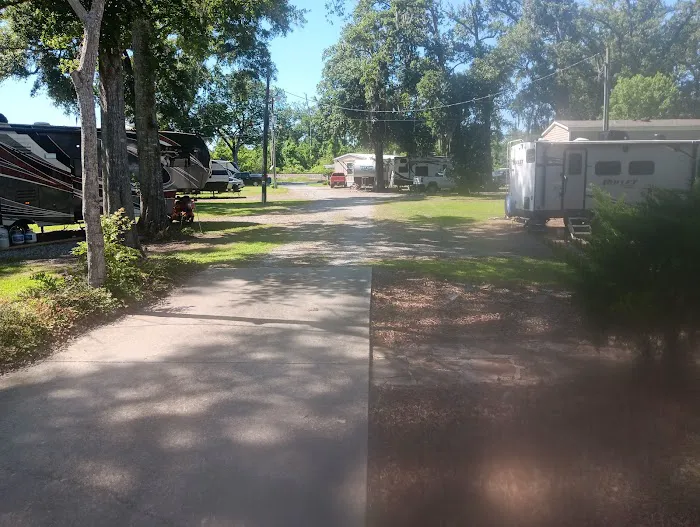 J's Place RV Park Picture 8