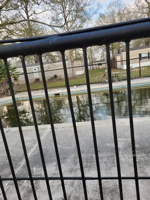 Pleasant Oaks Picture 7