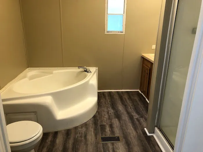 Madeline Heights Mobile Home Park Picture 8