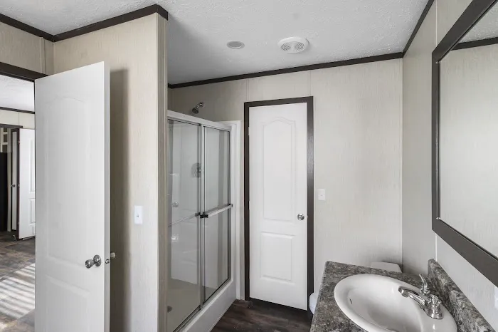 Courtney Run Mobile Home Park Picture 1