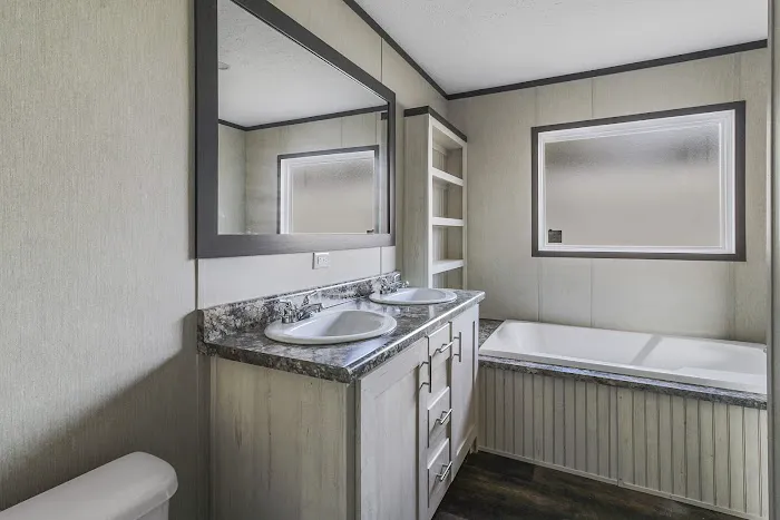 Courtney Run Mobile Home Park Picture 8